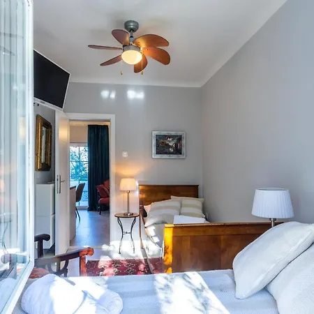 Family-friendly With Swimming Pool Arbanija, Ciovo - 11789 טרוגיר