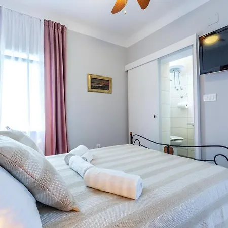 Family-friendly With Swimming Pool Arbanija, Ciovo - 11789 Trogir