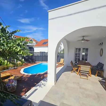 Family-friendly With Swimming Pool Arbanija, Ciovo - 11789 * טרוגיר