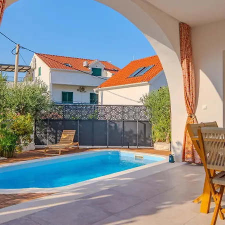Family-friendly With Swimming Pool Arbanija, Ciovo - 11789 아파트