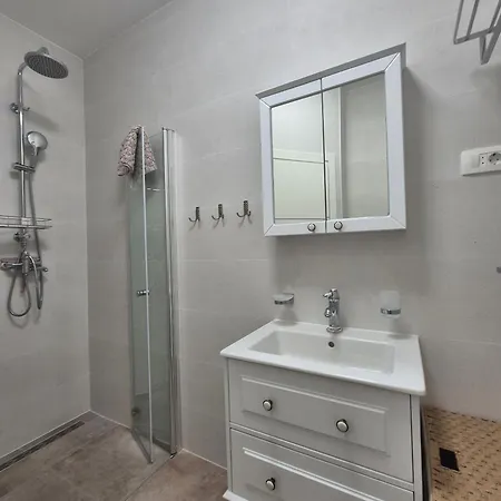 Family-friendly With Swimming Pool Arbanija, Ciovo - 11789 Apartament