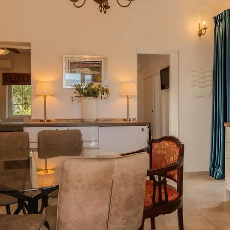 Family-friendly With Swimming Pool Arbanija, Ciovo - 11789 Trogir